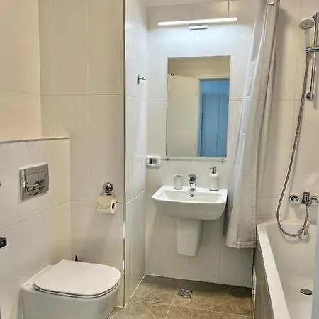Mara 2 Apartment