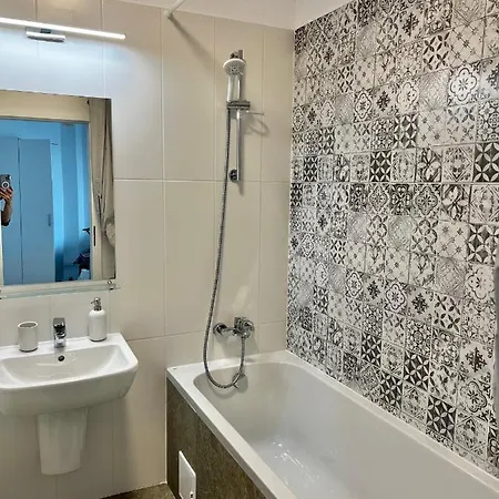 Apartment Mara 2 *